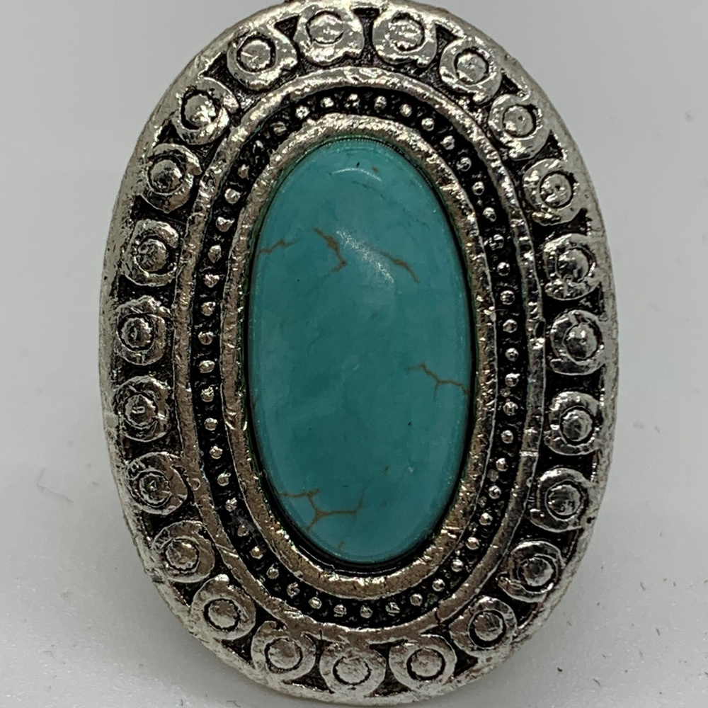 Adjustable Turquoise Antique Look Ring Oval Edging